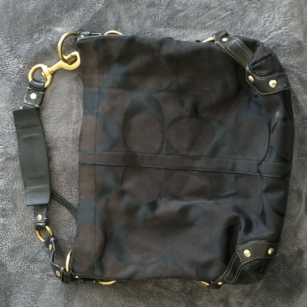 Coach purse - Picture 2 of 4
